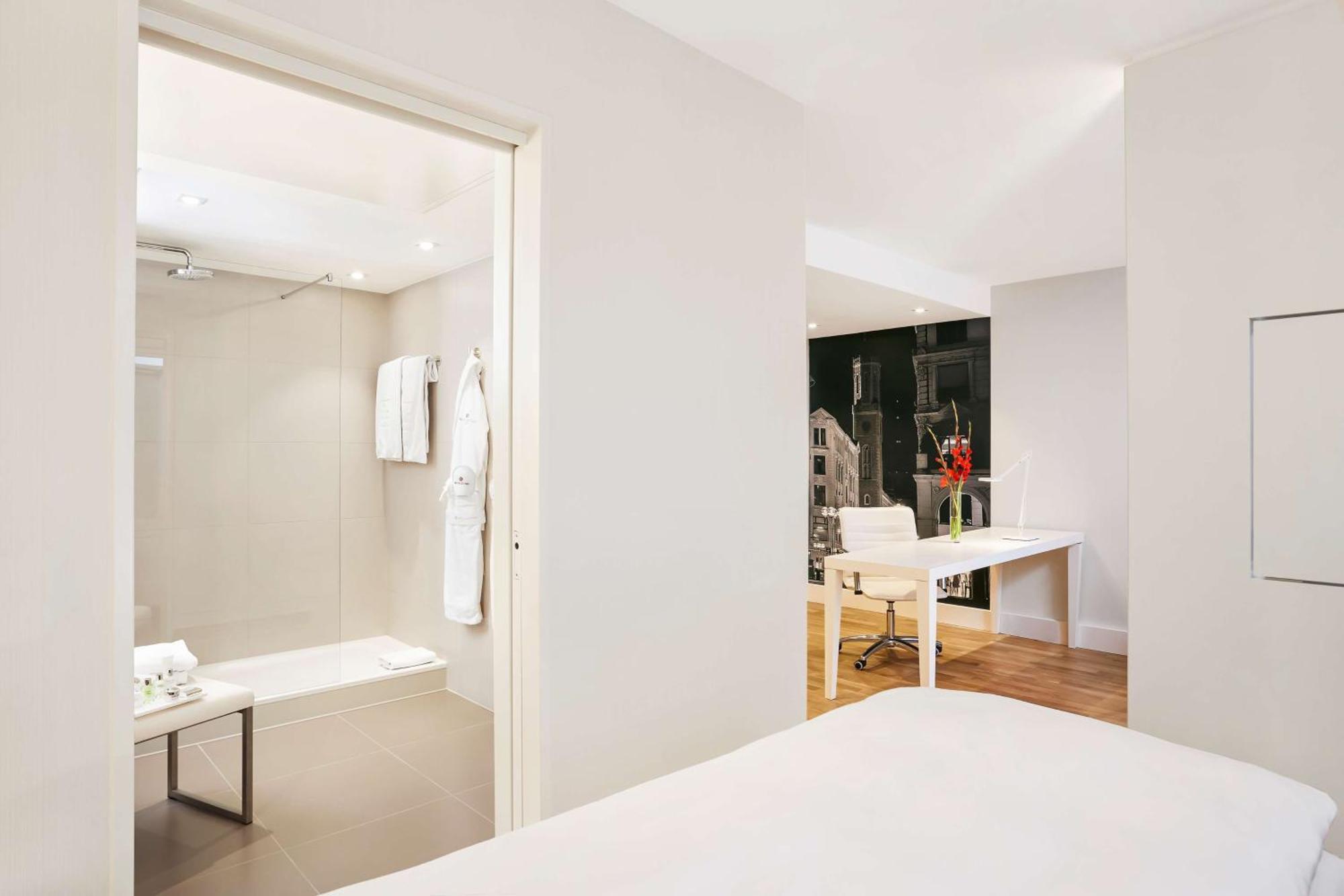 Nh Collection Hamburg City Bagian luar foto