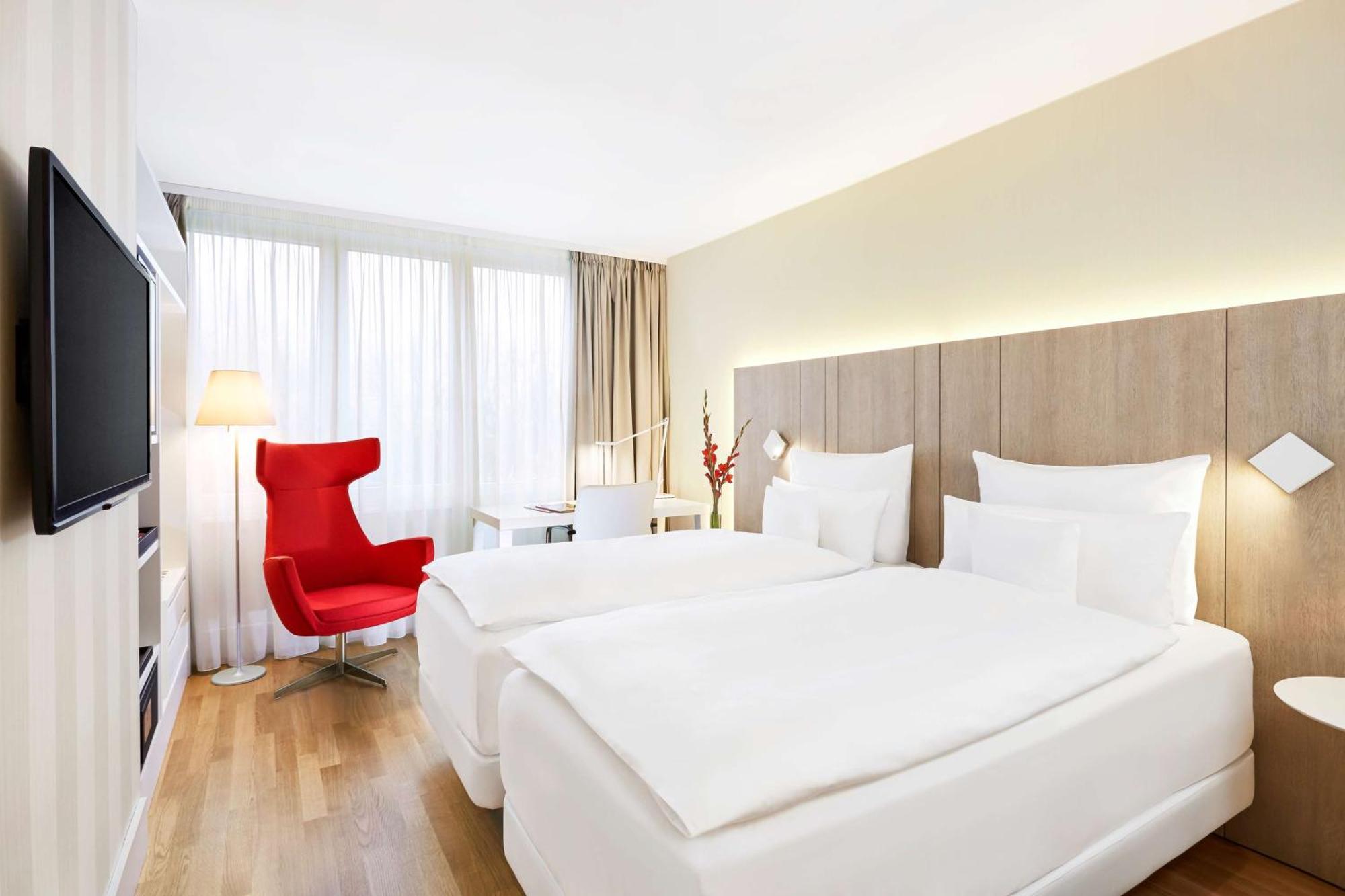 Nh Collection Hamburg City Bagian luar foto